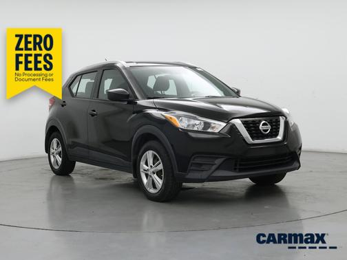 Black 2019 Nissan Kicks S