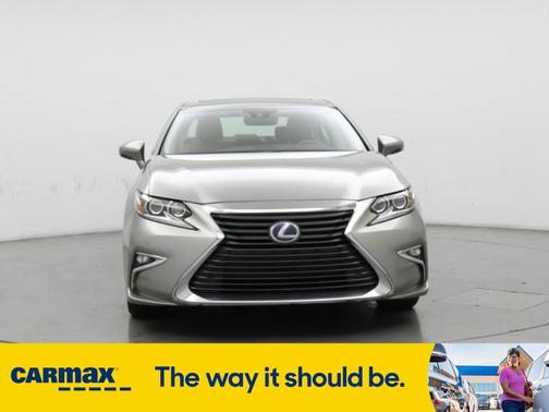 2016 Lexus ES 300h Hybrid