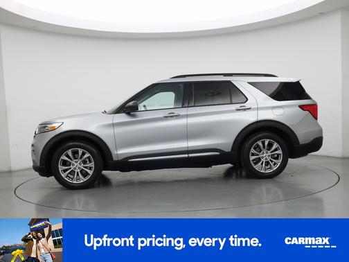 Gray 2023 Ford Explorer XLT