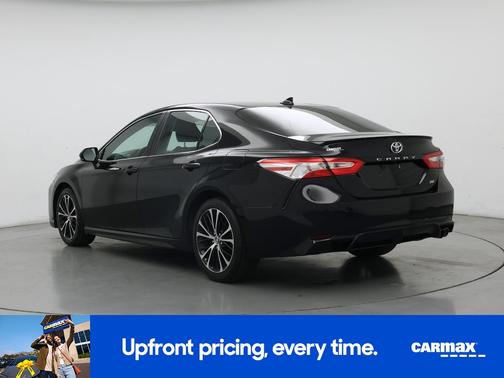 Black 2020 Toyota Camry SE