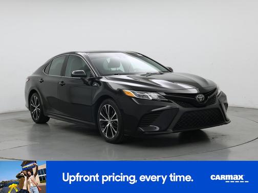 Black 2020 Toyota Camry SE