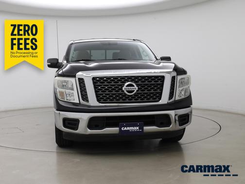 Black 2017 Nissan Titan SV