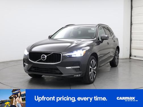 2022 Volvo XC60 B5 Momentum