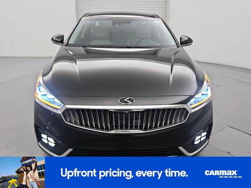 Black 2017 Kia Cadenza Premium