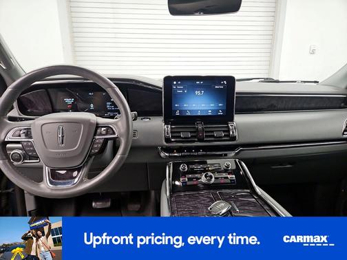 2019 Lincoln Navigator L Select