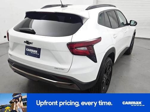 White 2025 Chevrolet Trax Activ
