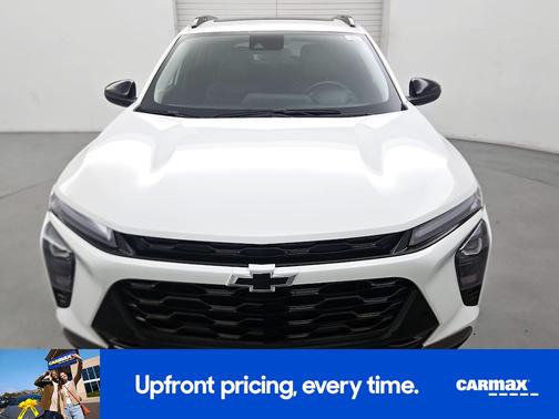 White 2025 Chevrolet Trax Activ