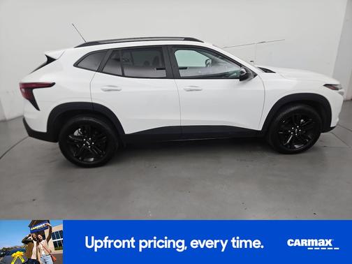 White 2025 Chevrolet Trax Activ