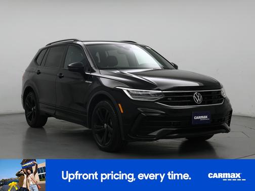 Black 2023 Volkswagen Tiguan SE R-Line Black