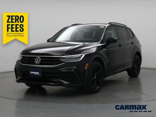 Black 2023 Volkswagen Tiguan SE R-Line Black
