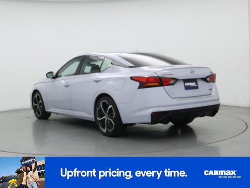 Gray 2023 Nissan Altima SR