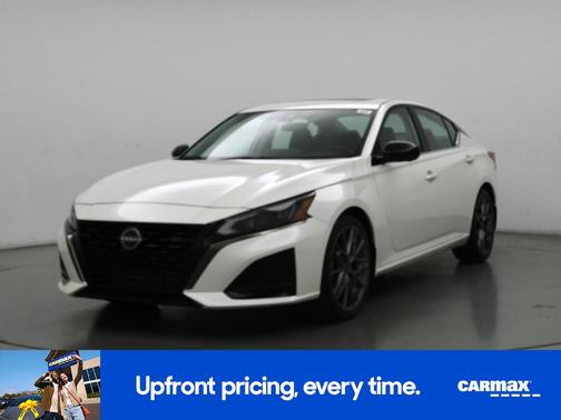 White 2023 Nissan Altima SR