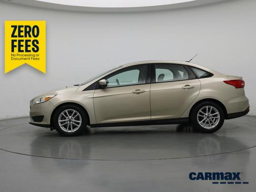 Gold 2018 Ford Focus SE