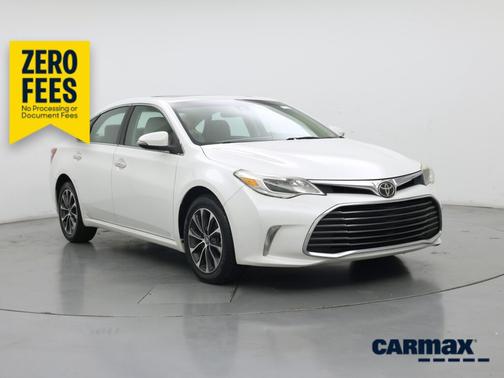 Silver 2017 Toyota Avalon XLE Premium