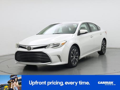 Silver 2017 Toyota Avalon XLE Premium