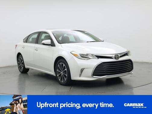 Silver 2017 Toyota Avalon XLE Premium