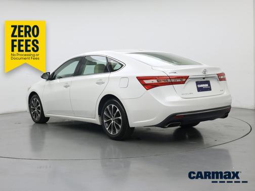 Silver 2017 Toyota Avalon XLE Premium