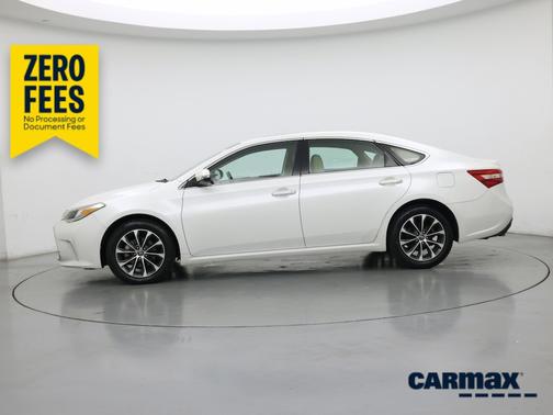 Silver 2017 Toyota Avalon XLE Premium