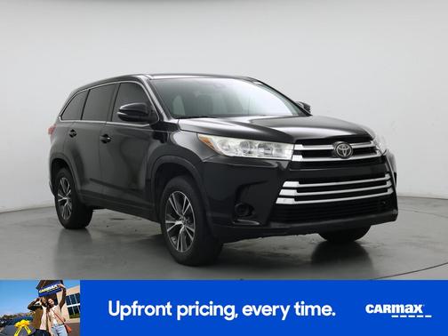 Black 2017 Toyota Highlander LE