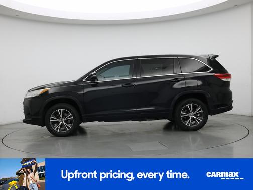 Black 2017 Toyota Highlander LE