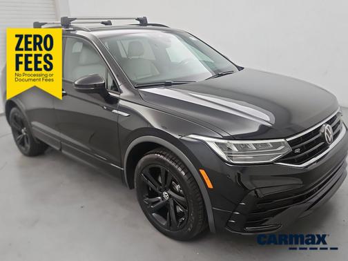 Black 2023 Volkswagen Tiguan SE R-Line Black