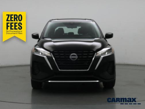 Black 2022 Nissan Kicks S