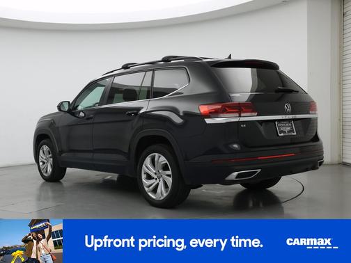 Black 2023 Volkswagen Atlas SE w/Tech