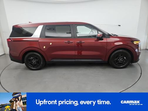 Red 2025 Kia Carnival LX