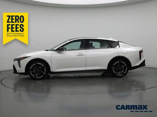 White 2025 Kia K4 GT-Line