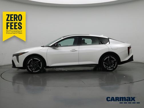 White 2025 Kia K4 GT-Line