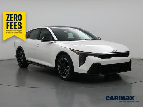 White 2025 Kia K4 GT-Line