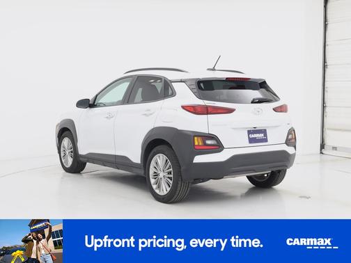 White 2018 Hyundai KONA SEL