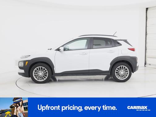 White 2018 Hyundai KONA SEL