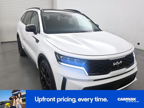 White 2022 Kia Sorento SX Prestige
