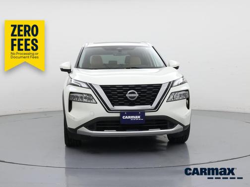 White 2023 Nissan Rogue Platinum