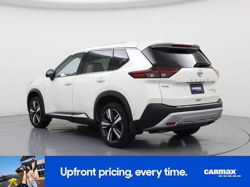 White 2023 Nissan Rogue Platinum