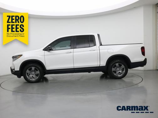 White 2025 Honda Ridgeline Trailsport