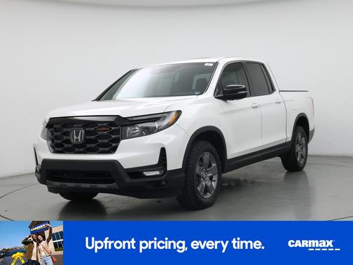 White 2025 Honda Ridgeline Trailsport