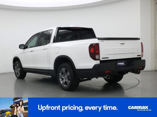 White 2025 Honda Ridgeline Trailsport