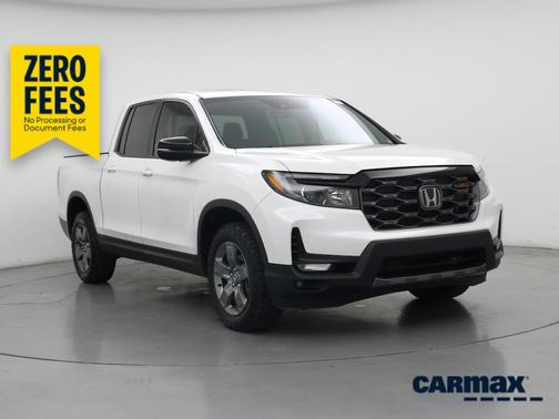 White 2025 Honda Ridgeline Trailsport