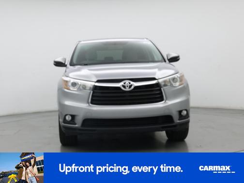 Silver 2016 Toyota Highlander LE