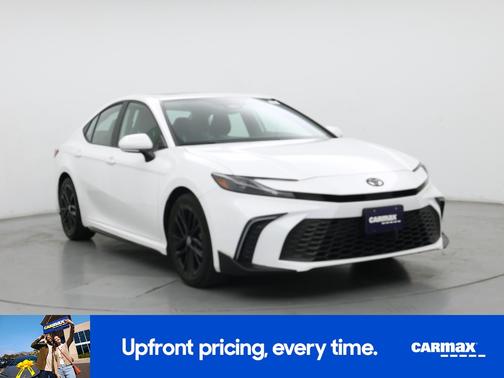 White 2025 Toyota Camry SE