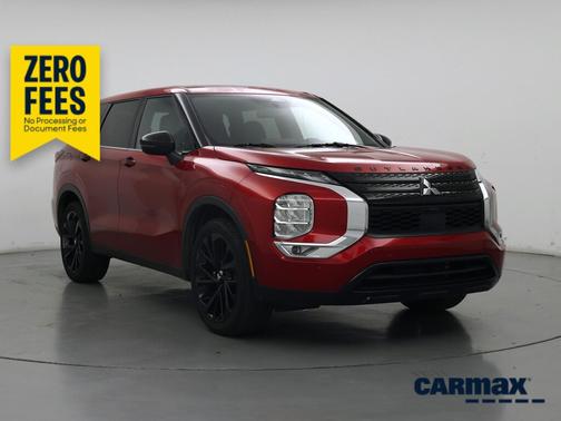 Red 2024 Mitsubishi Outlander SE
