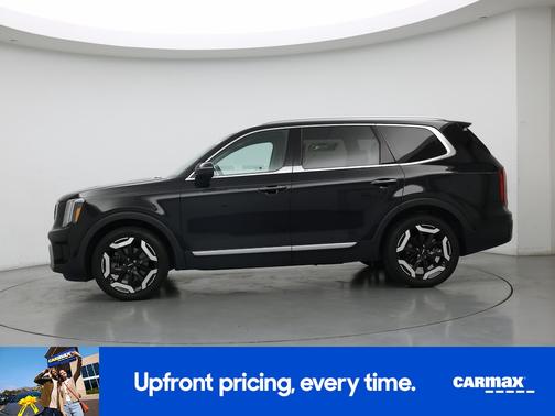 Black 2024 Kia Telluride S