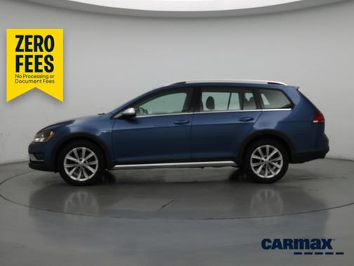 Blue 2017 Volkswagen Golf Alltrack S