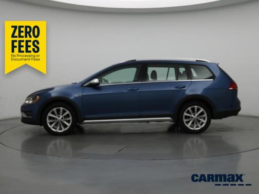 Blue 2017 Volkswagen Golf Alltrack S