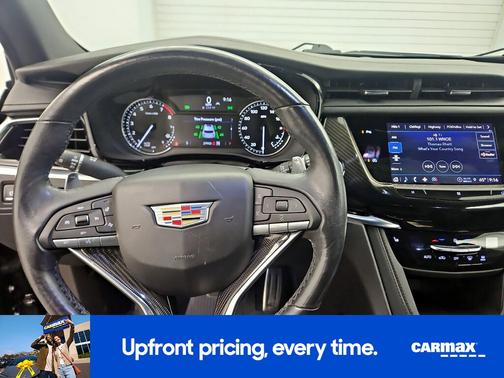 Black 2021 Cadillac XT6 Sport