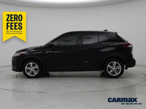 Black 2022 Nissan Kicks S