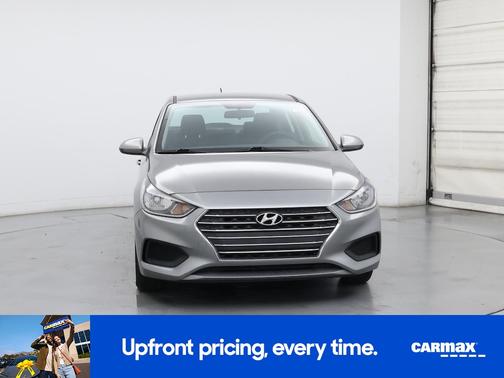 2022 Hyundai Accent SE