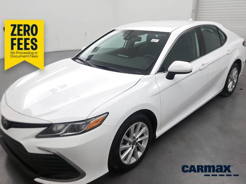 White 2022 Toyota Camry LE